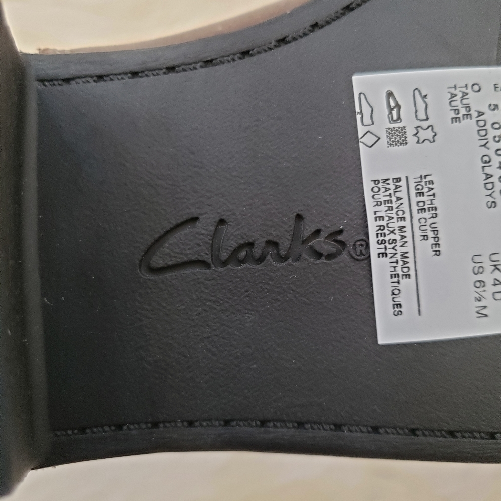Clarks Addiy Gladys Leather Ankle Boot - Picture 5 of 9